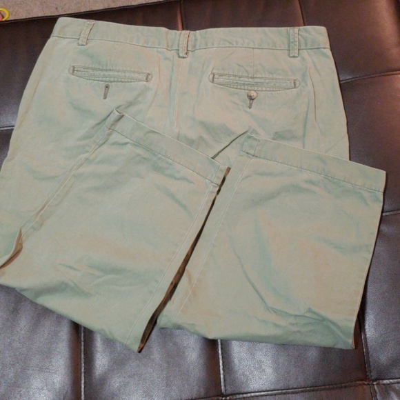 Capri pants - Picture 2 of 2